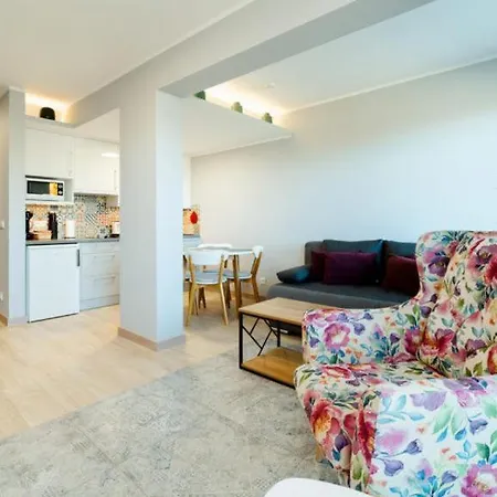 Apartman Triventi 2 Sypialnie, Garaz, Blisko Tropikana I Wyciag Na Kope